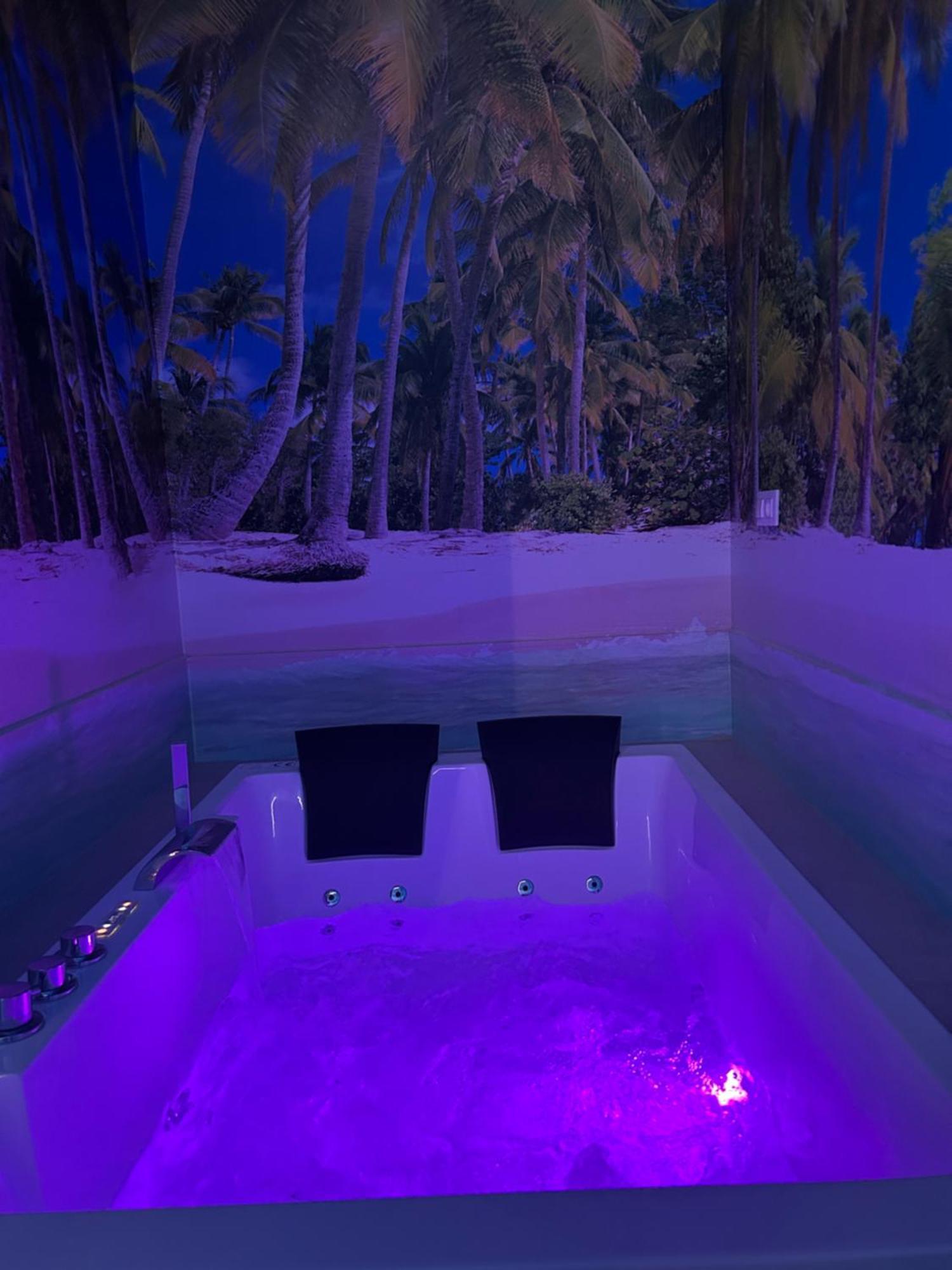 Habitacion Con Jacuzzi Y Bano Privado — Fotos 2
